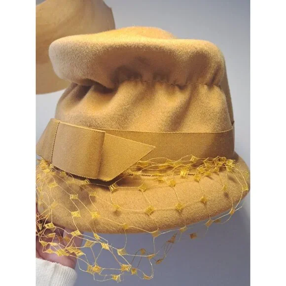 Vtg Glenover Derby Wool Cloche Hat With Netting & Bow Women's Gold Union Made - Picture 9 of 13